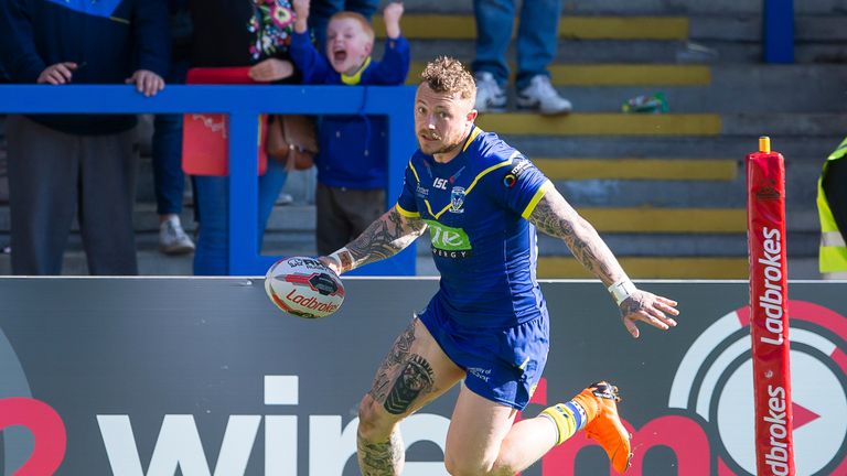 Picture by Allan McKenzie/SWpix.com - 13/05/2018 - Rugby League - Ladbrokes Challenge Cup - Toronto Wolfpack v Warrington Wolves - Halliwell Jones Stadium, Warrington, England - Warrington's Josh Charnley prepares to score another try against Toronto.