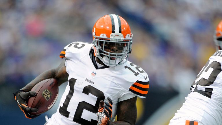 MINNEAPOLIS, MN - SEPTEMBER 22: Josh Gordon #12 of the Cleveland Browns carries the football during the game against the Minnesota Vikings on September 22, 2013 at Mall of America Field at the Hubert H. Humphrey Metrodome in Minneapolis, Minnesota. (Photo by Hannah Foslien/Getty Images)