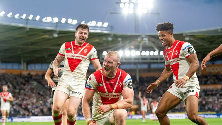 Picture by Allan McKenzie/SWpix.com - 13/07/2018 - Rugby League - Betfred Super League - Hull FC v St Helens - KC Stadium, Kingston upon Hull, England - St Helens' Luke Thompson celebrates his try against Hull FC.