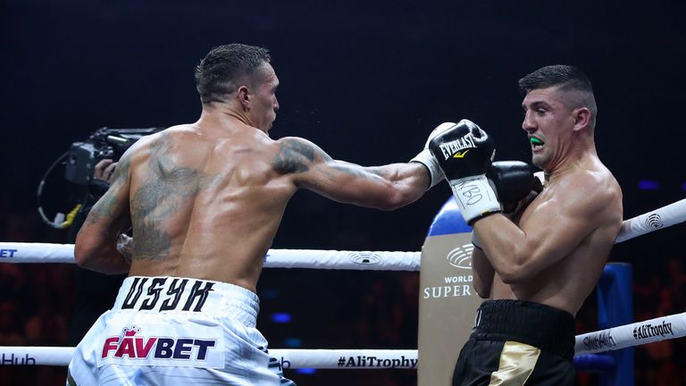 BERLIN, GERMANY - SEPTEMBER 09: Marco Huck (R) of Germany and Aleksandr Usyk (L) of Ukraine exchange punches during the WBO Cruiserweight World Boxing Super Series fight at Max Schmeling Halle on September 9, 2017 in Berlin, Germany. (Photo by Ronny Hartmann/Bongarts/Getty Images)   *** Local caption *** Marco Huck; Aleksandr Usyk