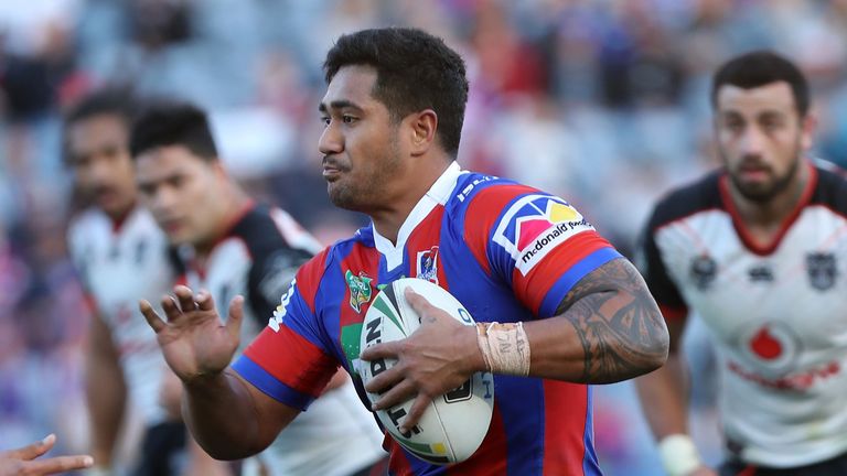 Peter Mata'utia in NRL action for Newcastle Knights