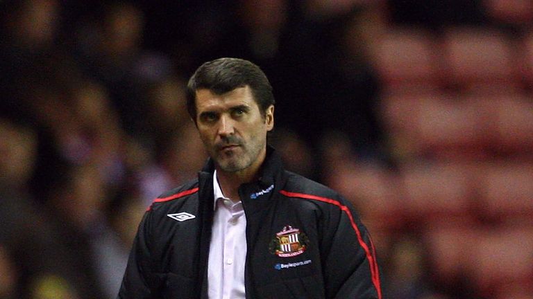SUNDERLAND, UNITED KINGDOM - SEPTEMBER 23: Roy Keane of Sunderland looks unimpressed with his team during the Carling Cup Third Round match between Sunderland and Northampton Town at the Stadium of Light on September 23, 2008 in Sunderland, England.  (Photo by Laurence Griffiths/Getty Images)