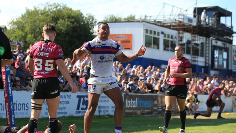 Reece Lyne scored two of Wakefield's 12 tries against Hull FC