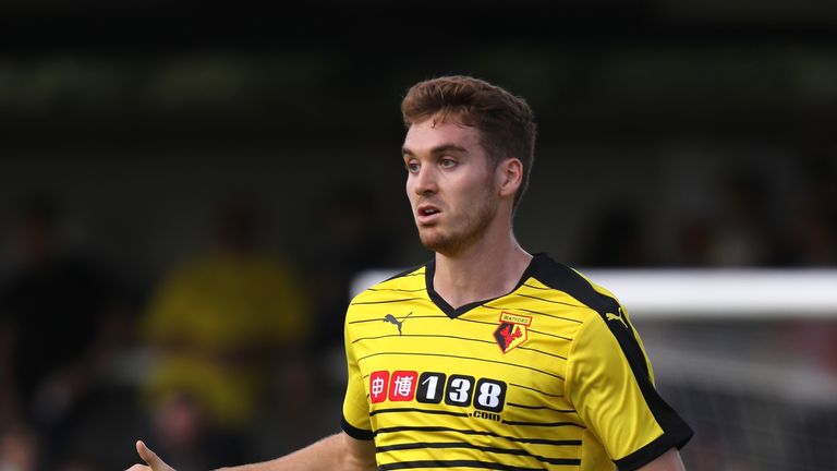 Tommie Hoban has agreed to go to Aberdeen on loan