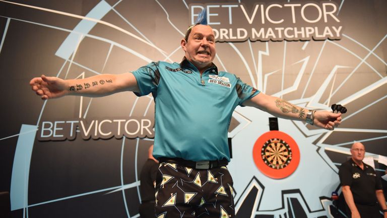 BET VICTOR WORLD MATCHPLAY 2018.WINTER GARDENS,.BLACKPOOL.PIC;CHRISTOPHER DEAN.ROUND2.PETER WRIGHT v KIM HUYBRECHTS.PETER WRIGHT