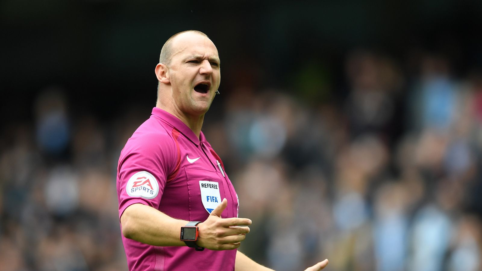 Bobby Madley vil gjenopplive sin dommerkarriere i Norge | Fotballnyheter