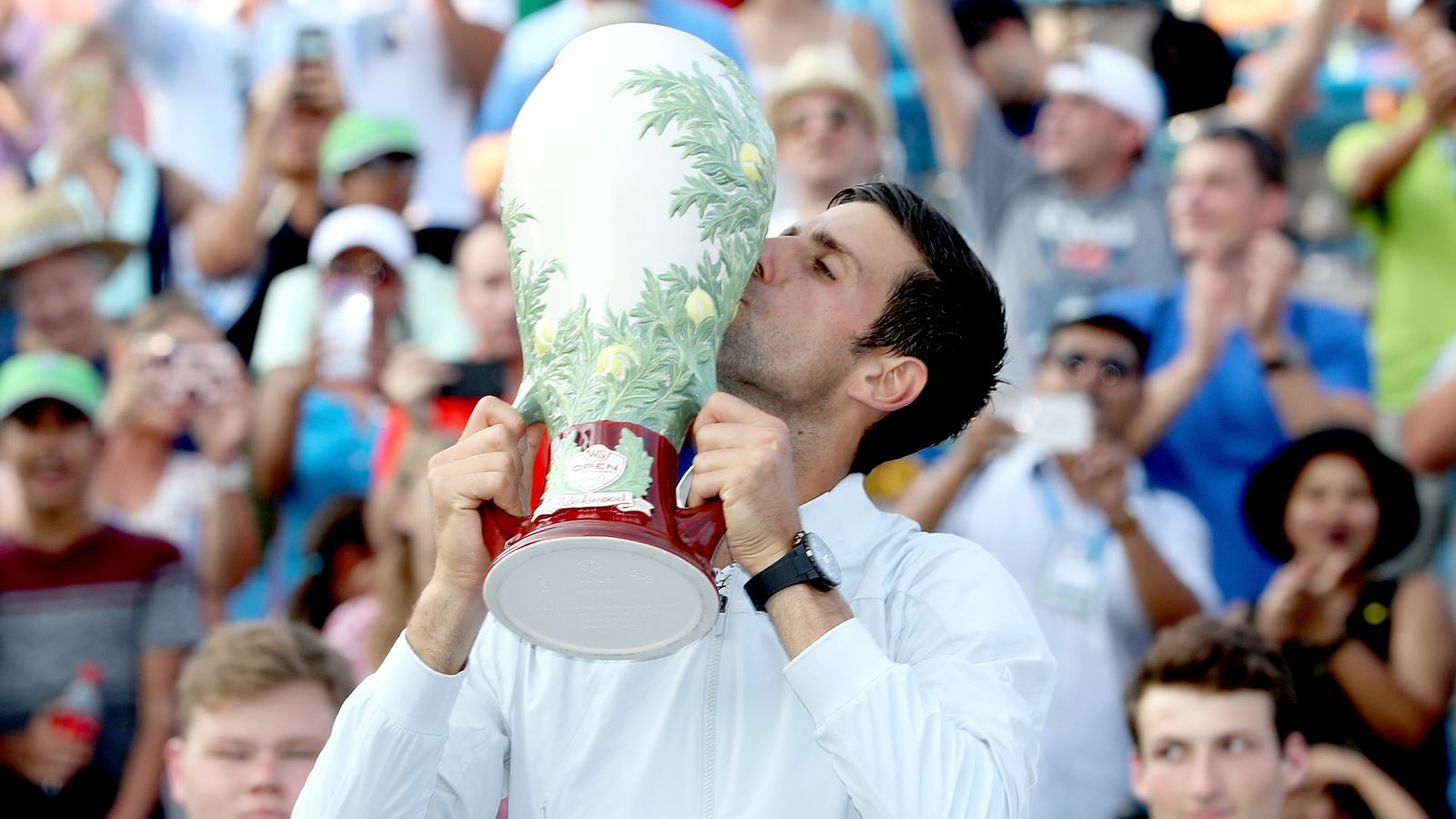Novak Djokovic beats Roger Federer in Cincinnati final to complete career Masters sweep Tennis