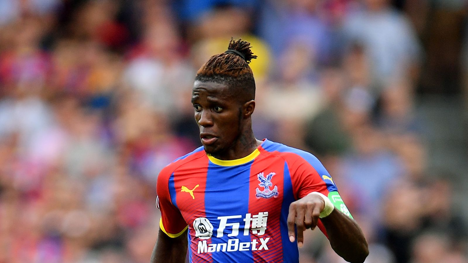 Wilfried Zaha committed to Crystal Palace as contract talks continue ...