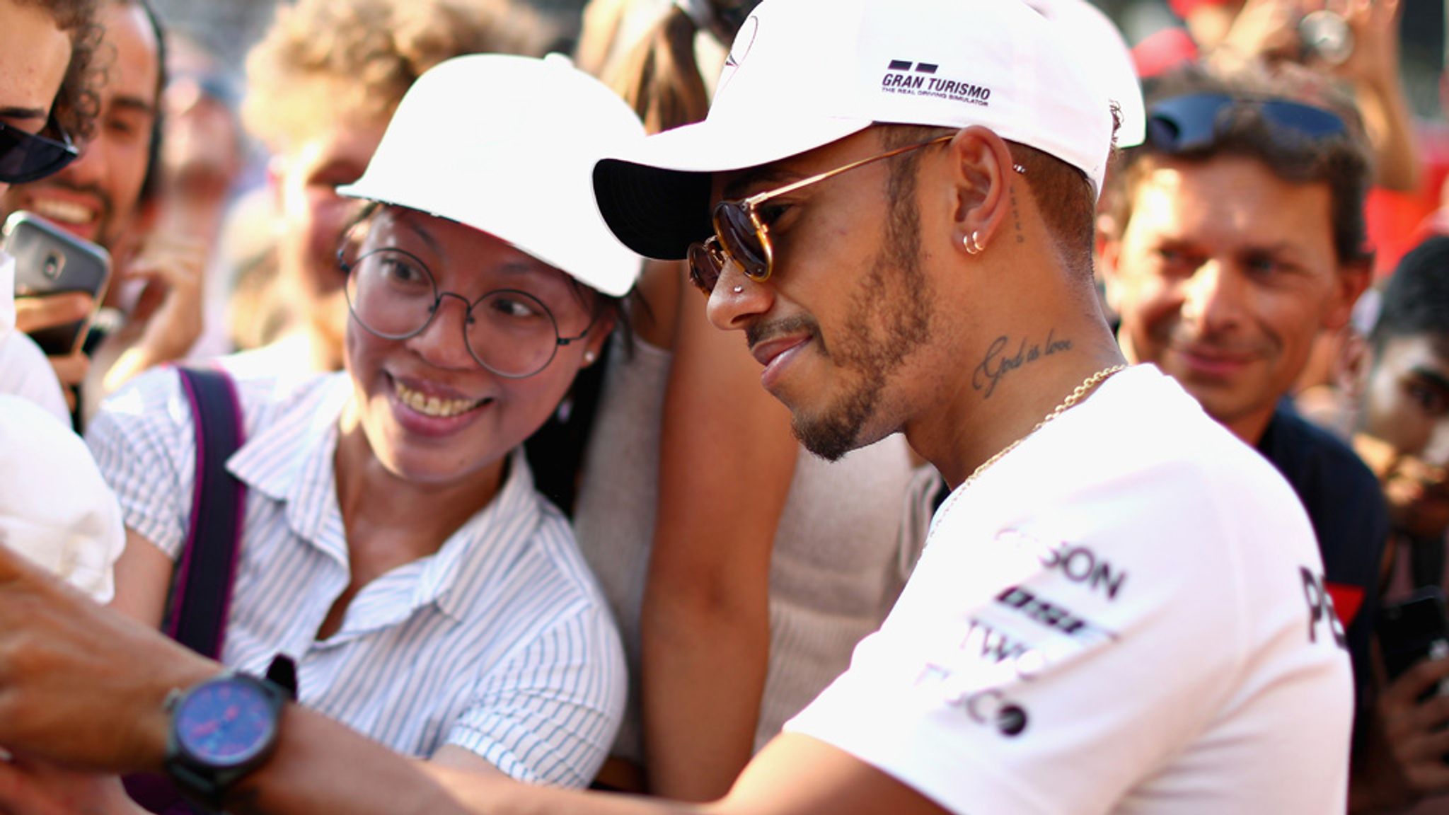 LH ⚡'s Instagram profile post: “find someone who loves you like lewis  hamilton loves the silverstone trophy 🤣❤ #BritishGP 🇬🇧 #… in 2023