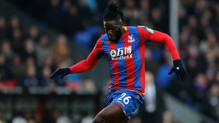 Bakary Sako of Crystal Palace in action during the Premier League match between Crystal Palace and Burnley at Selhurst Park on January 13, 2018 in London, England.