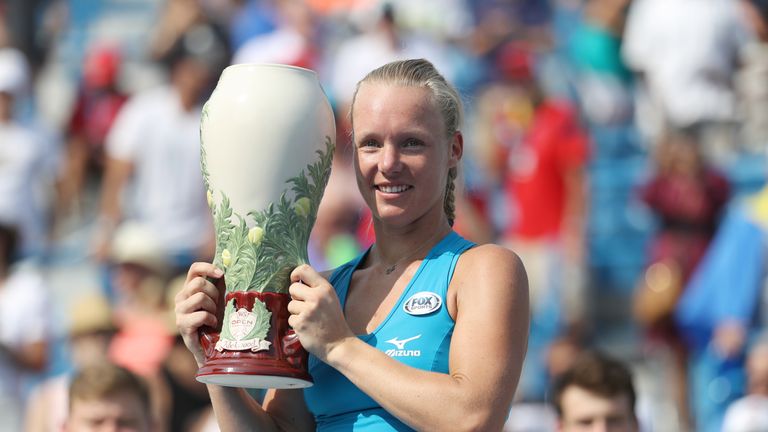 Kiki Bertens celebrates winning her maiden hard court title 