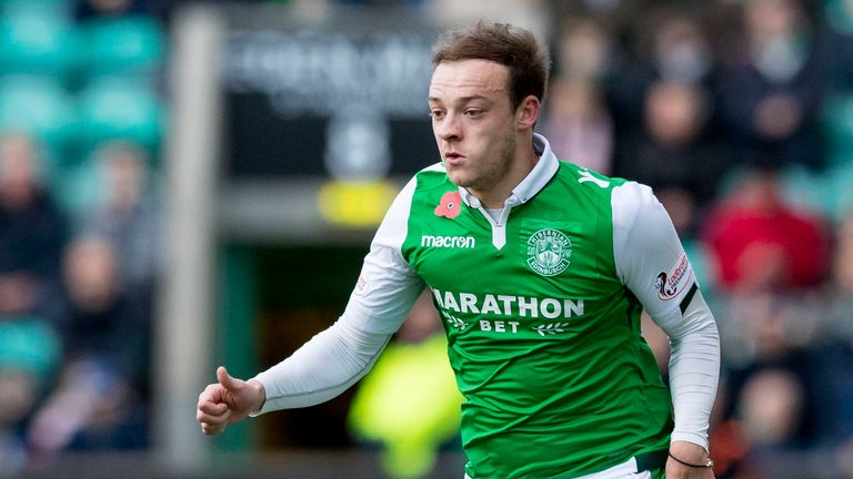 04/11/17 LADBROKES PREMIERSHIP. HIBS v DUNDEE (2-1). EASTER ROAD - EDINBURGH. Hibernian's Brandon Barker in action