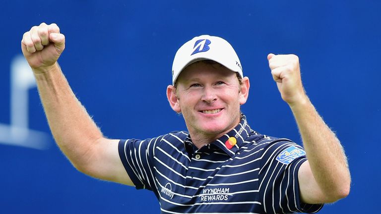 Brandt Snedeker celebrates after birdieing the 18th to wrap up victory in the Wyndham Championship 