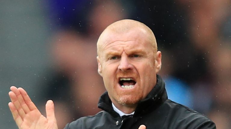 Sean Dyche during Burnley's defeat at Fulham at Craven Cottage