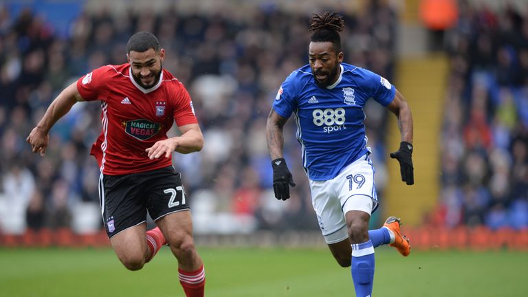 BIRMINGHAM, ENGLAND - MARCH 31: Jacques Maghoma of Birmingham City and Cameron Carter-Vickers of Ipswich Town in action during the Sky Bet Championship match between Birmingham City and Ipswich Town at St Andrews on March 31, 2018 in Birmingham, England. (Photo by Nathan Stirk/Getty Images)