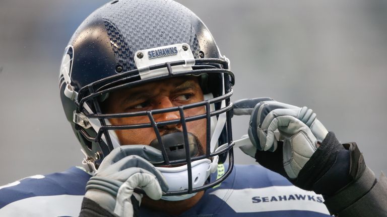 SEATTLE, WA - NOVEMBER 05:  Offensive tackle Duane Brown #76 of the Seattle Seahawks warms up prior to the game against the Washington Redskins at CenturyLink Field on November 5, 2017 in Seattle, Washington.  (Photo by Otto Greule Jr/Getty Images) *** Local Caption *** Duane Brown