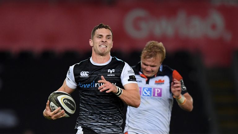 Guinness PRO14, Liberty Stadium, Wales 31/8/2018.Ospreys vs Edinburgh.Ospreys' George North on his way to scoring his second try.Mandatory Credit ..INPHO/Alex Davidson