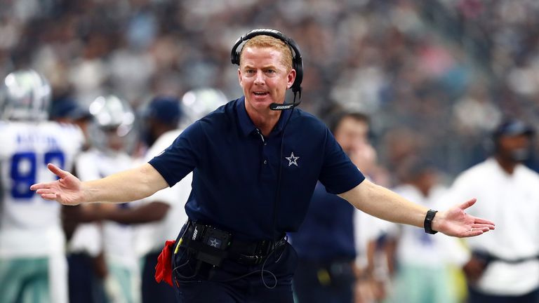  at AT&T Stadium on October 1, 2017 in Arlington, Texas.