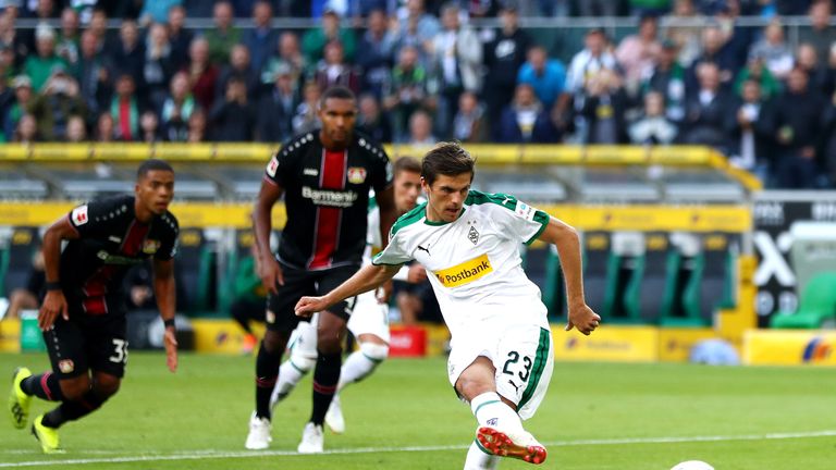Jonas Hofmann scores from the penalty spot for Borussia Monchengladbach