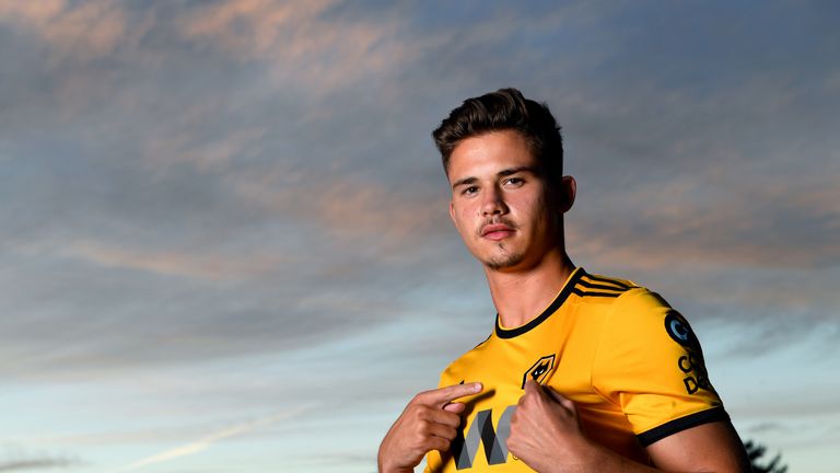 Resultado de imagem para leander dendoncker wolves