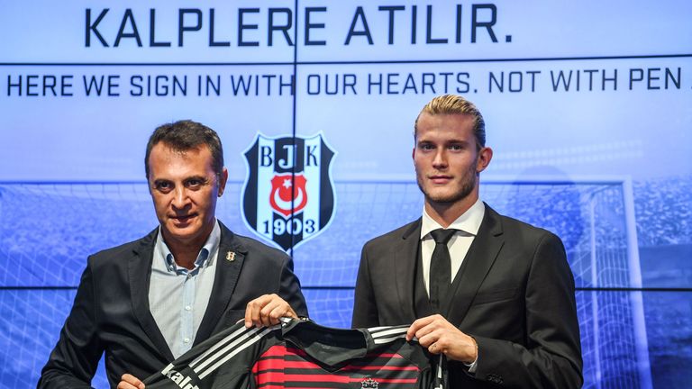 Loris Karius poses alongside Besiktas President Fikret Orman during his unveiling at Besiktas