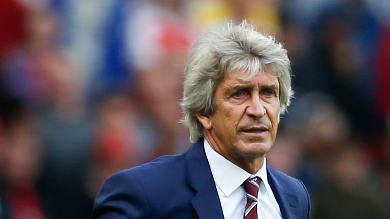 Manuel Pellegrini during Arsenal v West Ham