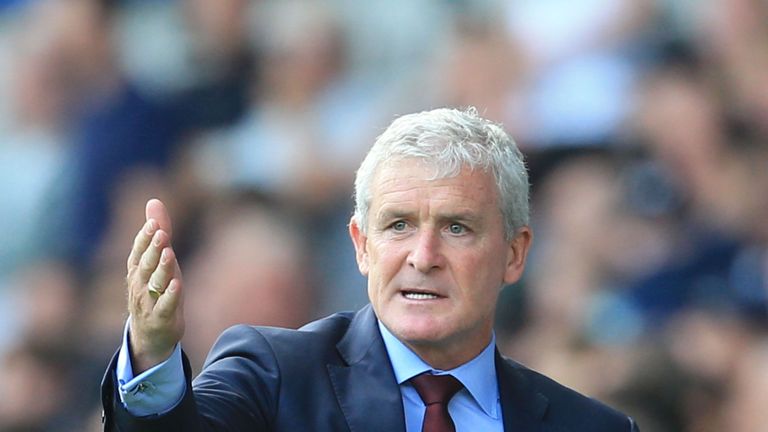 Mark Hughes' Southampton fell to their first defeat of the season at Everton