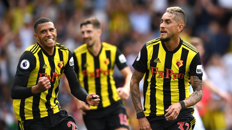 Roberto Pereyra celebrates his goal