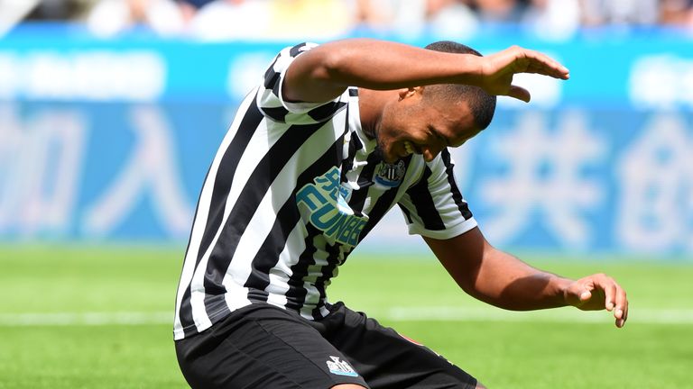 Salomon Rondon reacts after seeing his shot hit the crossbar