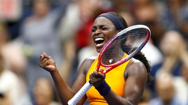 Sloane Stephens maintained her winning run at the US Open by reaching the fourth round