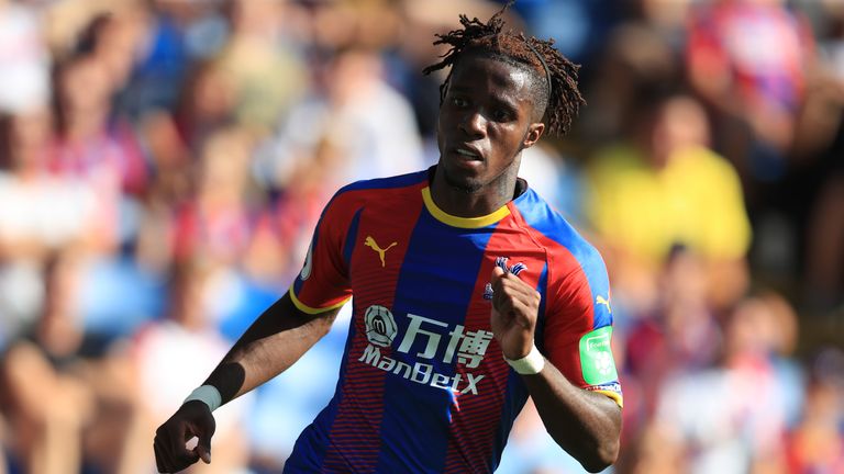 Wilfried Zaha has signed a new five-year contract with Crystal Palace