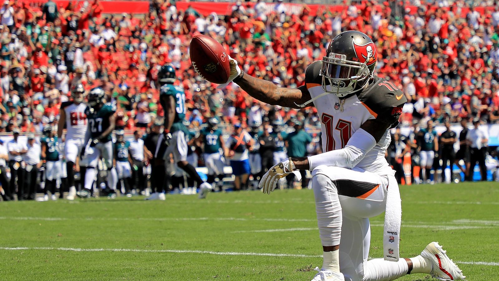 Tyreek Hill, DeSean Jackson Who are the NFL's best deep threat wide