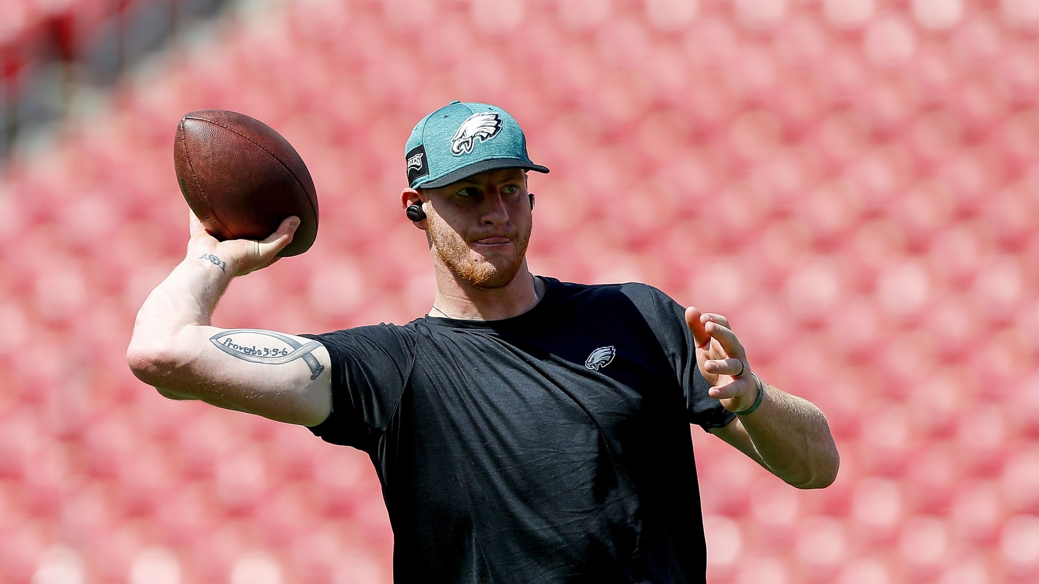 Eagles' Wentz cleared to return