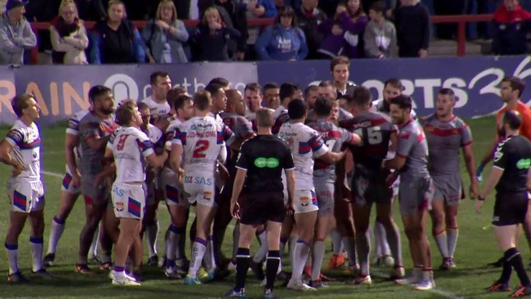 Tempers flared as Mickael Simon and Jacob Miller were sent off