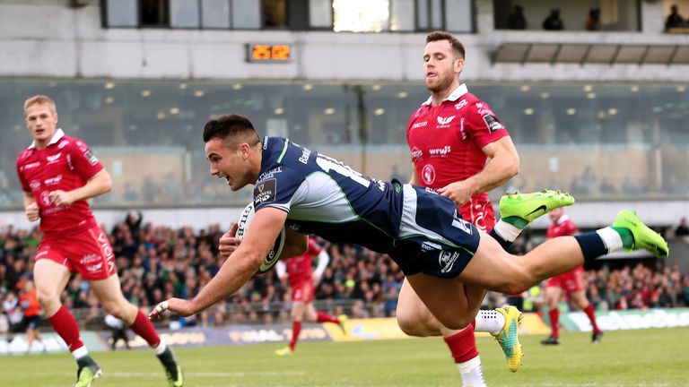 Connacht's Cian Kelleher scores his sides second try.