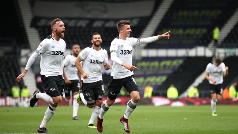 Derby County's Mason Mount (centre) celebrates scoring his side's third goal of the game with team mates