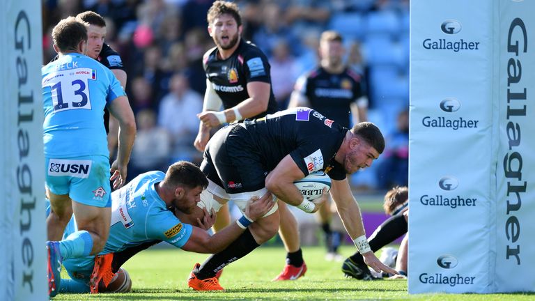 Dave Ewers of Exeter Chiefs scores his side's second try during the Gallagher Premiership Rugby match between Exeter Chiefs and Worcester Warriors at Sandy Park on September 29, 2018 in Exeter, United Kingdom