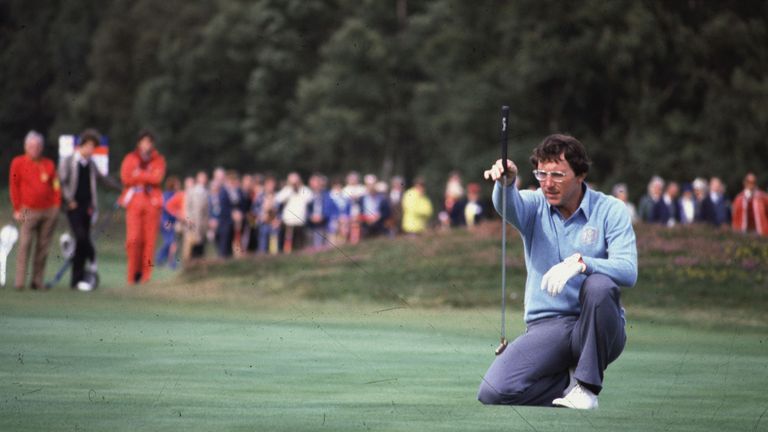 Golfer Hale Irwin in action during the 1981 Ryder Cup at Walton Heath Golf Course in Tadworth, Surrey.