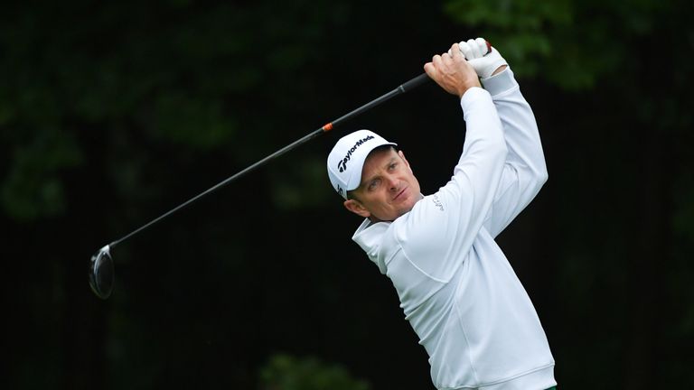 NEWTOWN SQUARE, PA - SEPTEMBER 10:  Justin Rose of England plays his tee shot on the fourth hole during the weather delayed final round of the BMW Championship at Aronimink Golf Club on September 10, 2018 in Newtown Square, Pennsylvania. (Photo by Drew Hallowell/Getty Images)