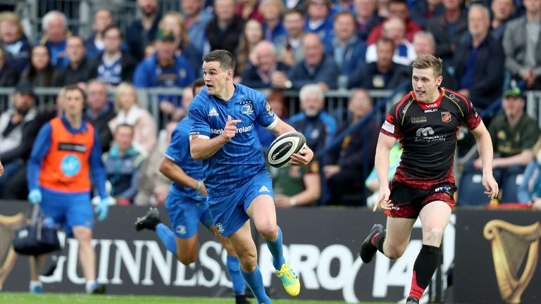 Leinster's Johnny Sexton makes a break