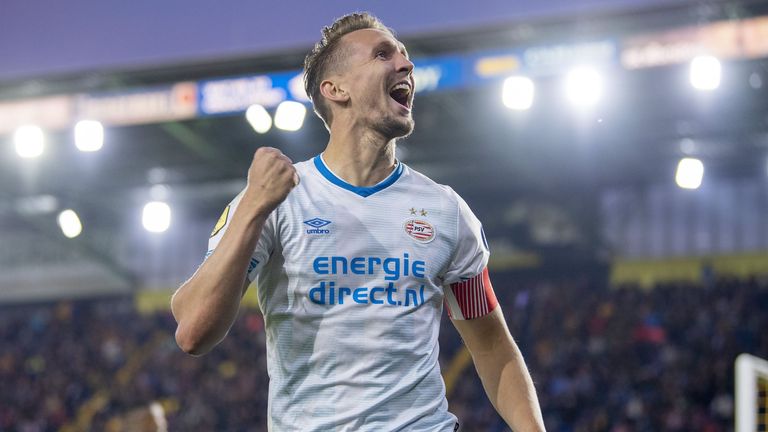 Eredivisie Psv Eindhoven Beat Nac Breda Ajax Overcome Fortuna Sittard Football News Sky Sports