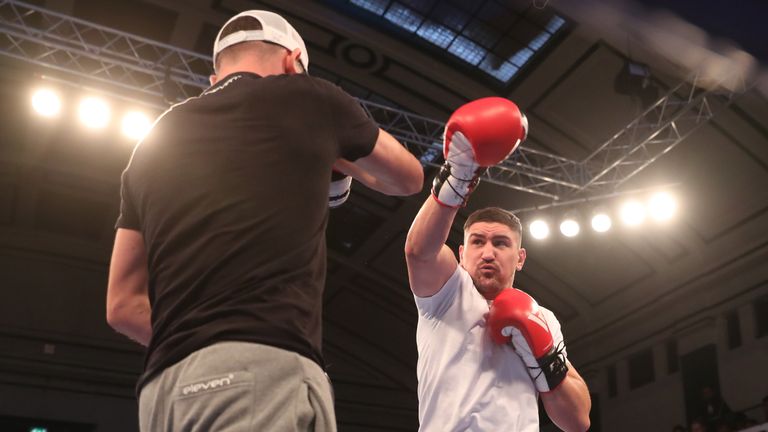 JOSHUA-POVETKIN PROMOTION.OPEN WORK OUTS,.YORK HALL..BETHNAL GREEN,.LONDON