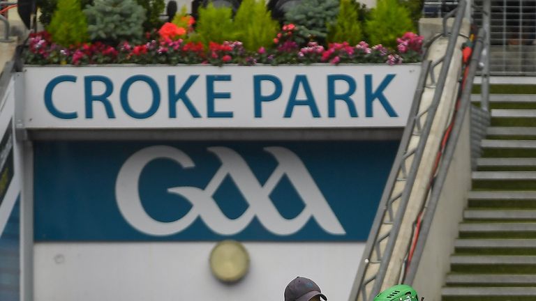 Kinnerk gives instructions to Shane Dowling before the Na Piarsaigh man was brought on as a substitute during the All-Ireland final