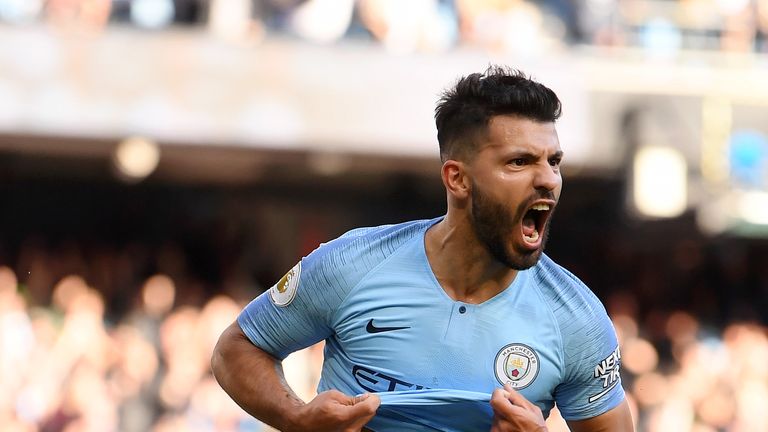 Sergio Aguero celebrates putting Manchester City 2-0 up