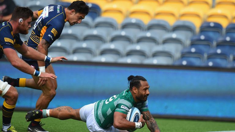 Sonatane Takulua scoring for Newcastle Falcons in the Gallagher Premiership