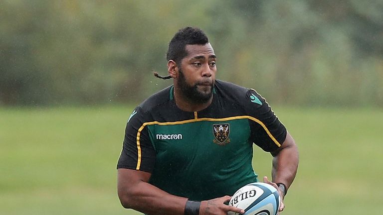 Taqele Naiyaravoro runs with the ball during the Northampton Saints training session