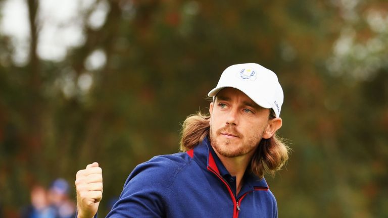  Tommy Fleetwood of Europe celebrates during the morning fourball matches of the 2018 Ryder Cup at Le Golf National on September 28, 2018 in Paris, France.  (Photo by Ross Kinnaird/Getty Images)