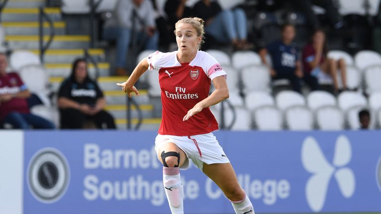 Vivianne Miedema scored a hat-trick and assisted the other two goals as Arsenal thrashed Liverpool 5-0