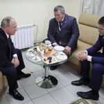 Vladimir Putin congratulates Khabib Nurmagomedov
