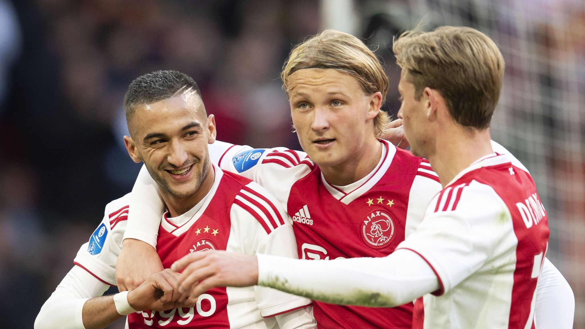 Eredivisie: Ajax beat Feyenoord while Heerenveen win at AZ Alkmaar ...